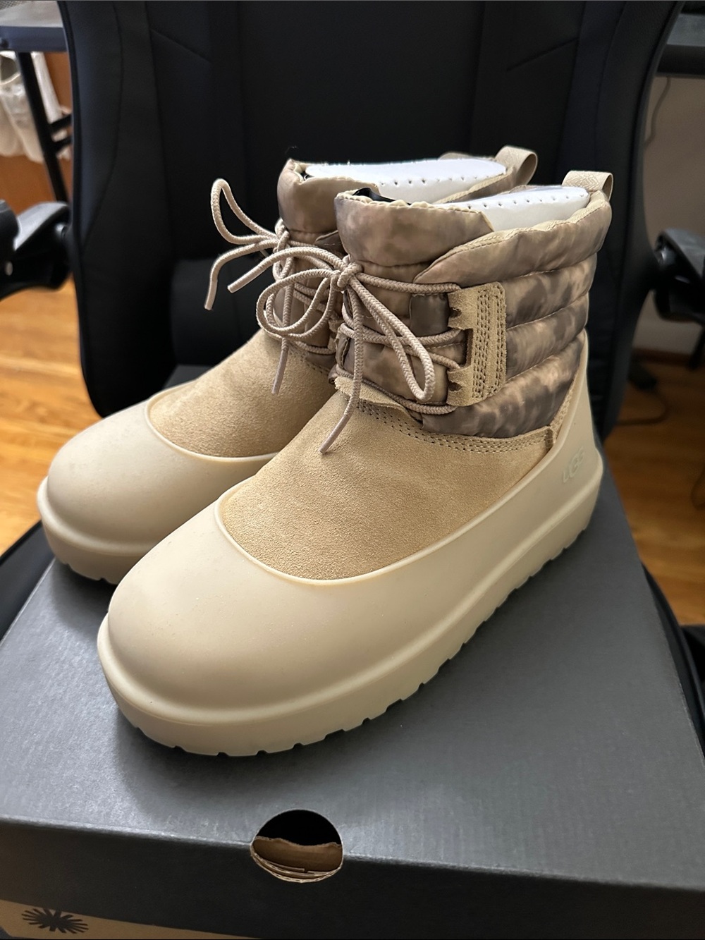 Mens UGG Mini lace Weather Smokescreen